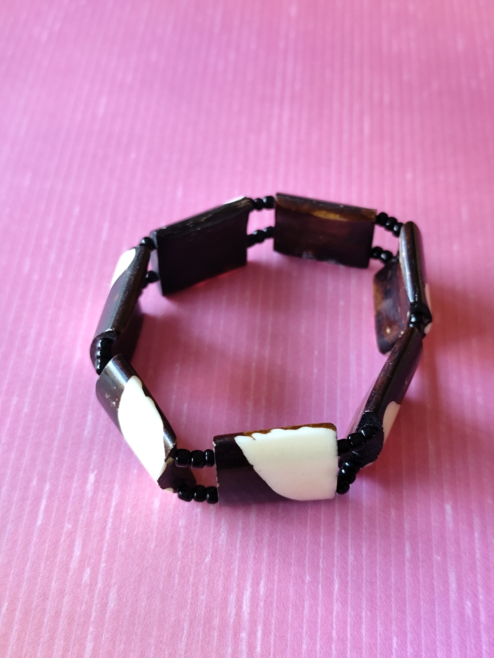 4/$50⭐️Handcrafted African batik bone stretch bracelet